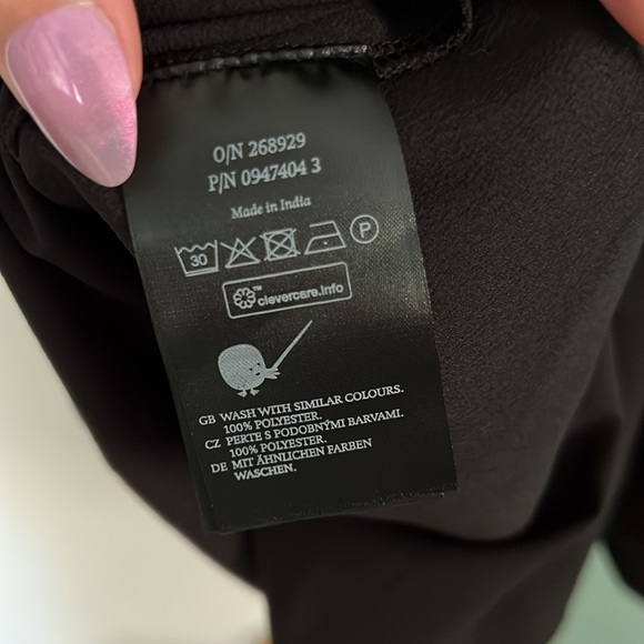 Monki Black Shift Dress - Picture 6 of 6